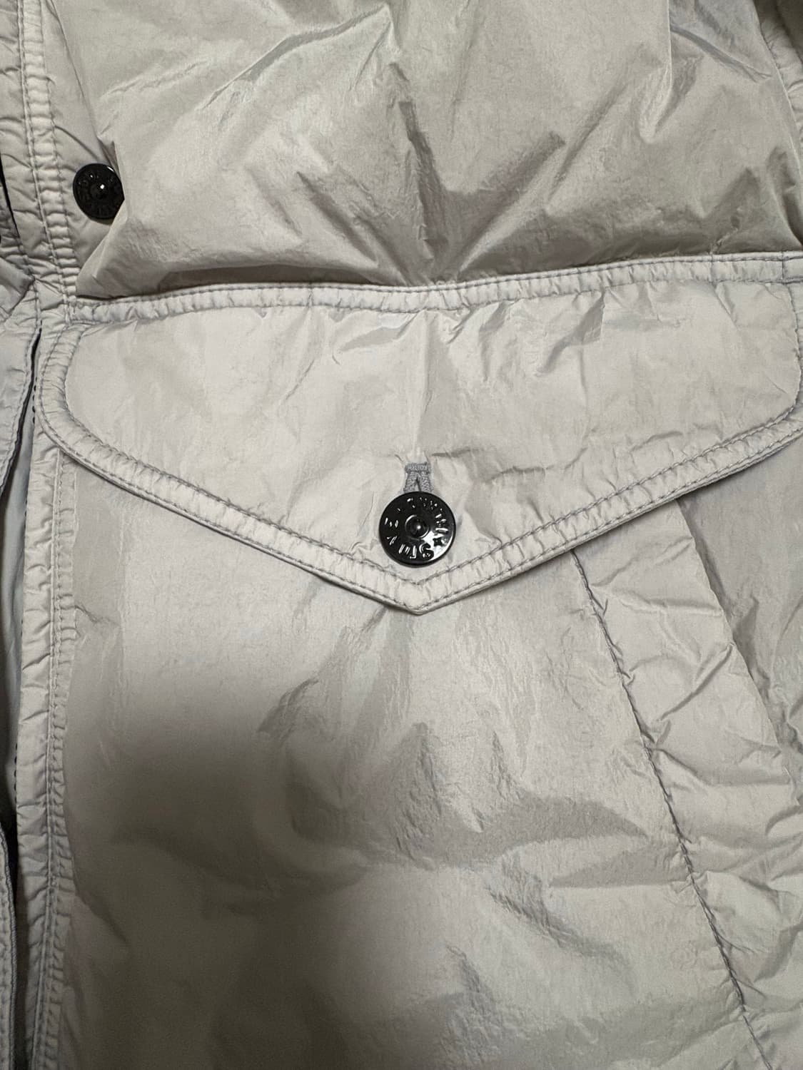 스톤아일랜드 크링클랩스 후드패딩 24FW (M) 상품이미지4