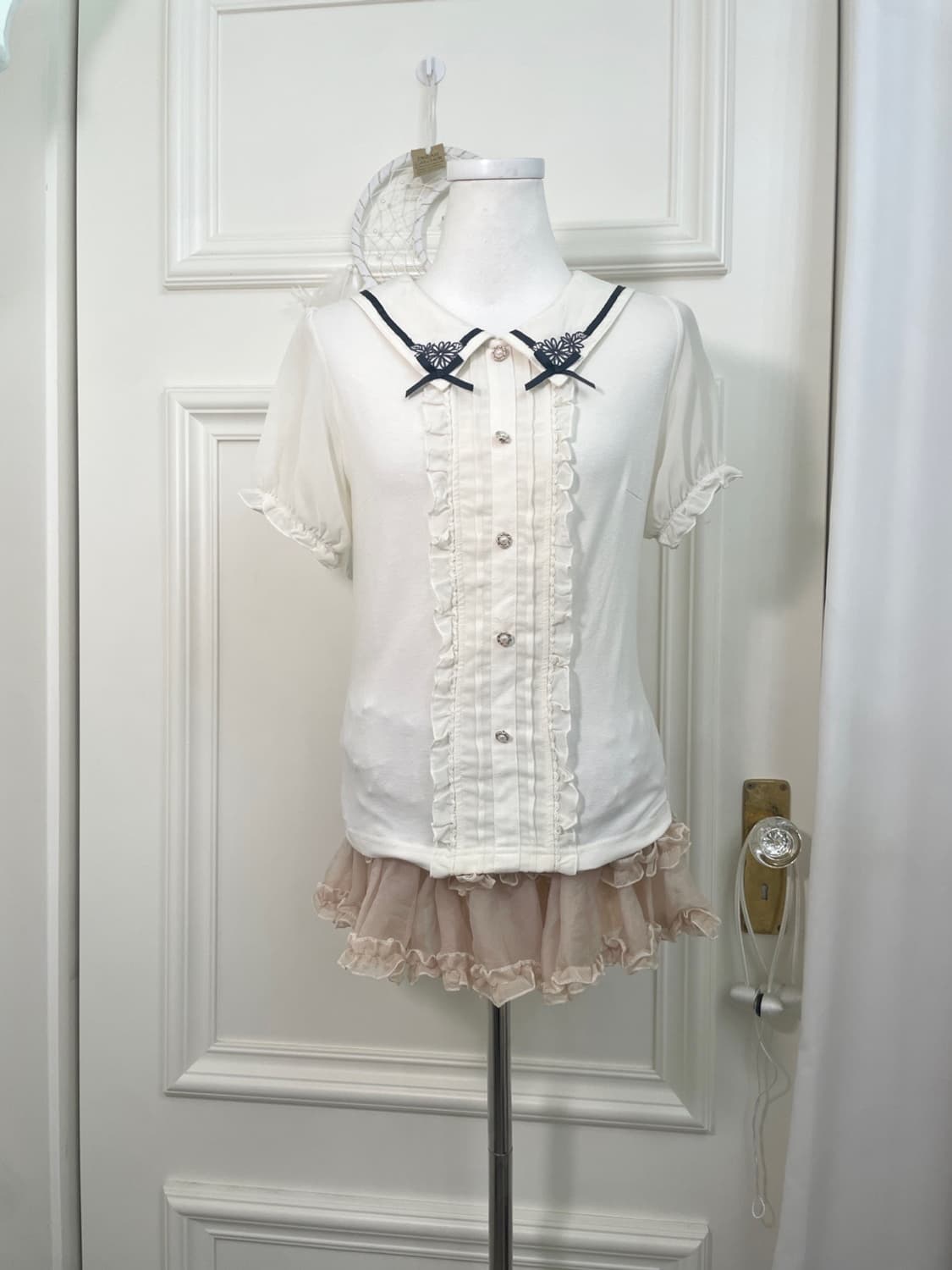 AXES FEMME bow ruffle point half top 상품이미지1