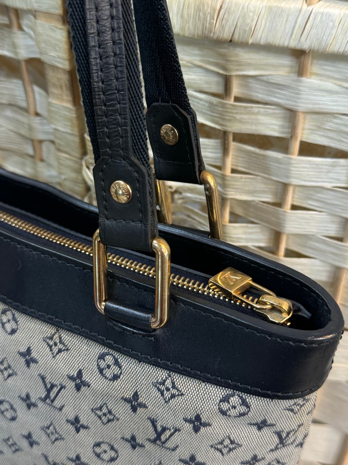 정품 루이비통 미니 린 루실 숄더백 팝니다 상품이미지5