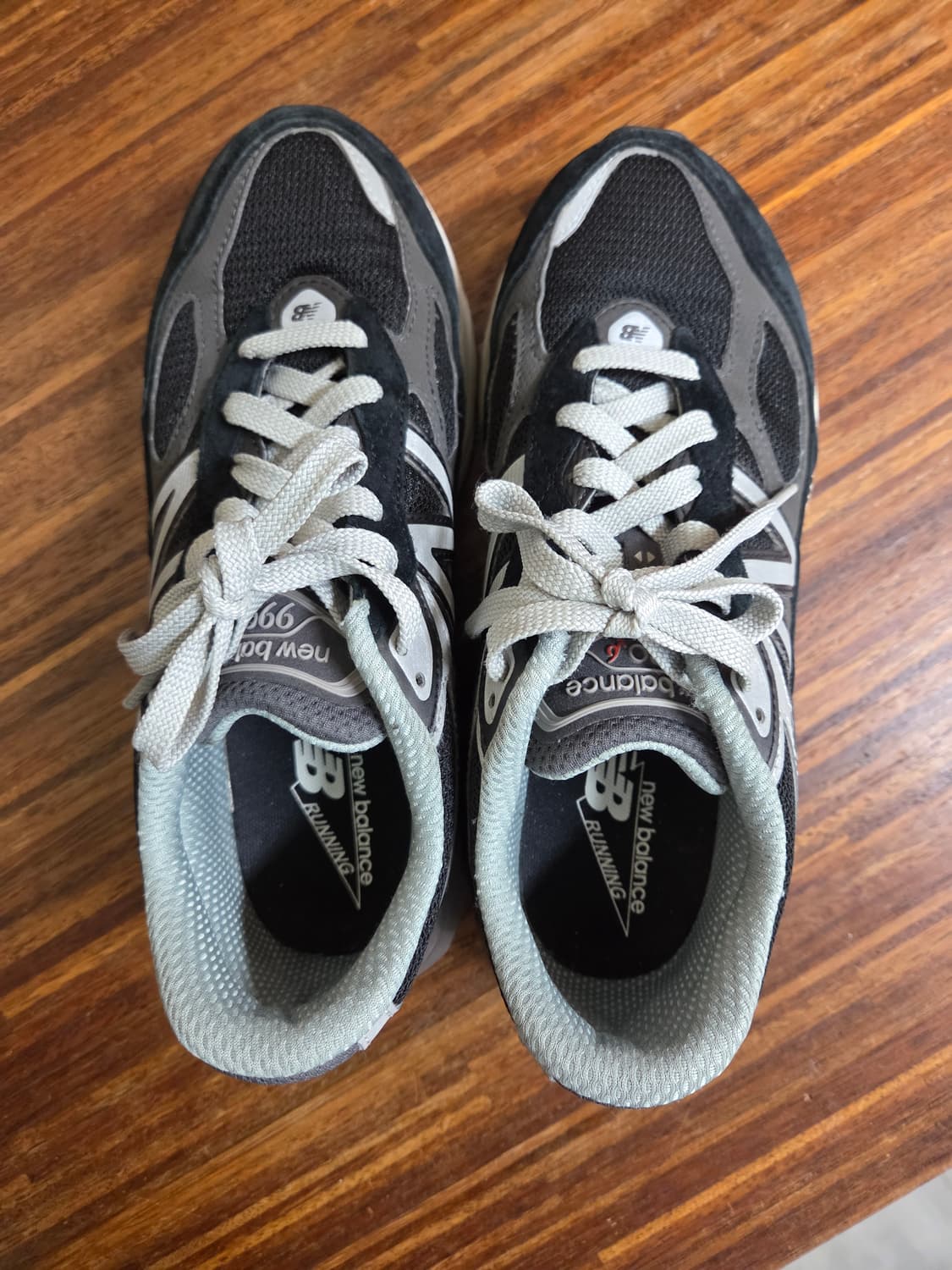 뉴발란스 900 v6 블랙 240 상품이미지2