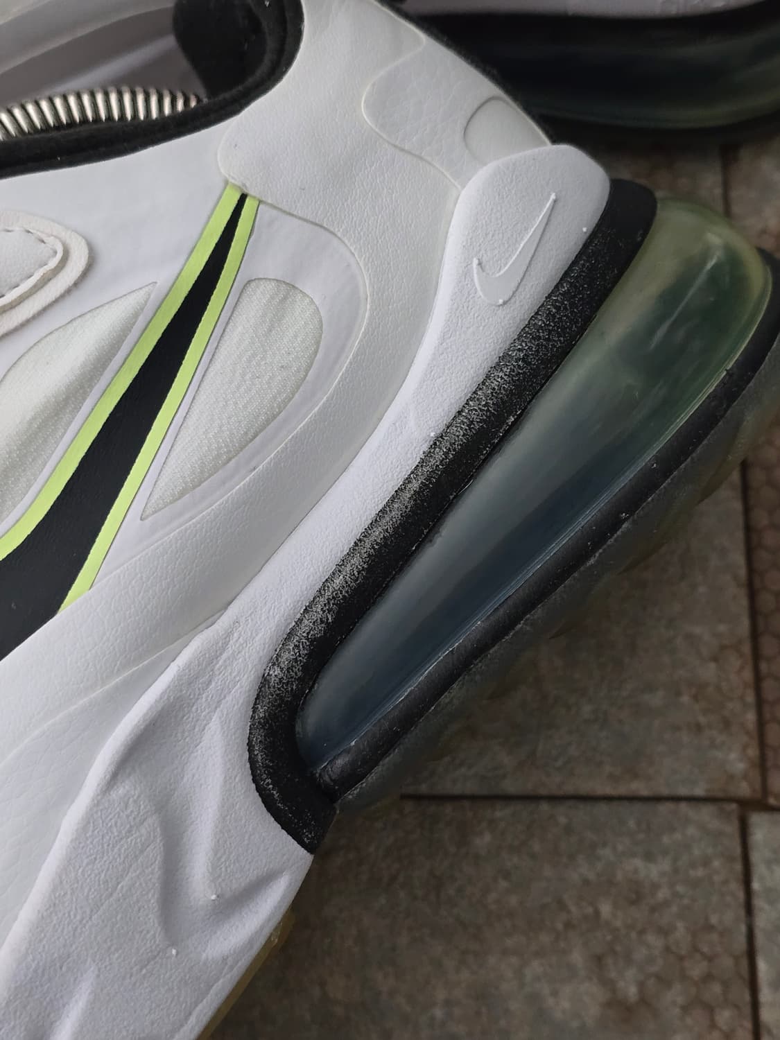 (235)나이키 에어맥스 270 리액트 se 월드 와이드 상품이미지5