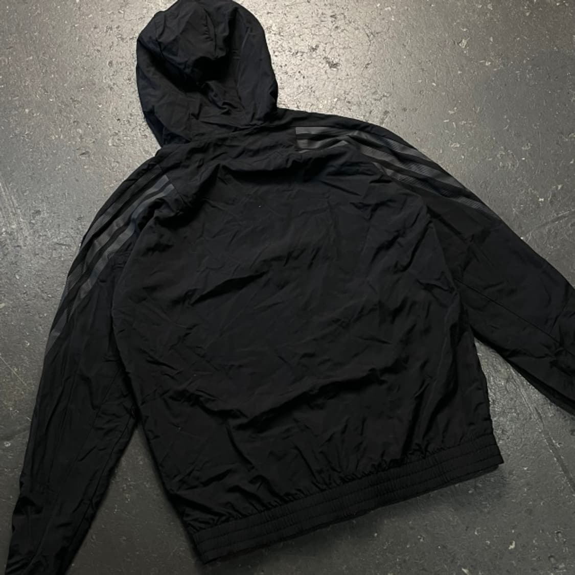 100 아디다스 바람막이  상품이미지5