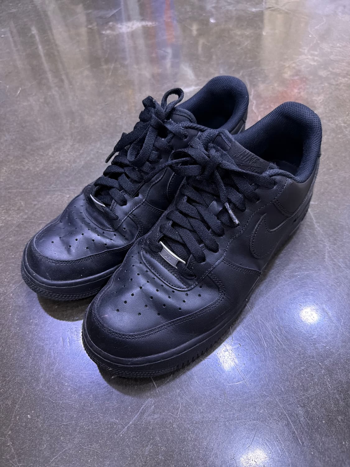 나이키 에어포스 1 07 트리플블랙 로우 280 상품이미지1