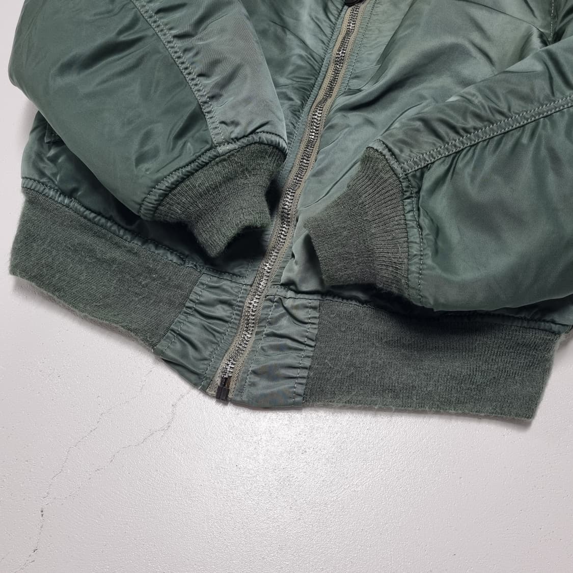 90S 알파인더스트리 MA-1 올리브 그린 - M  상품이미지7