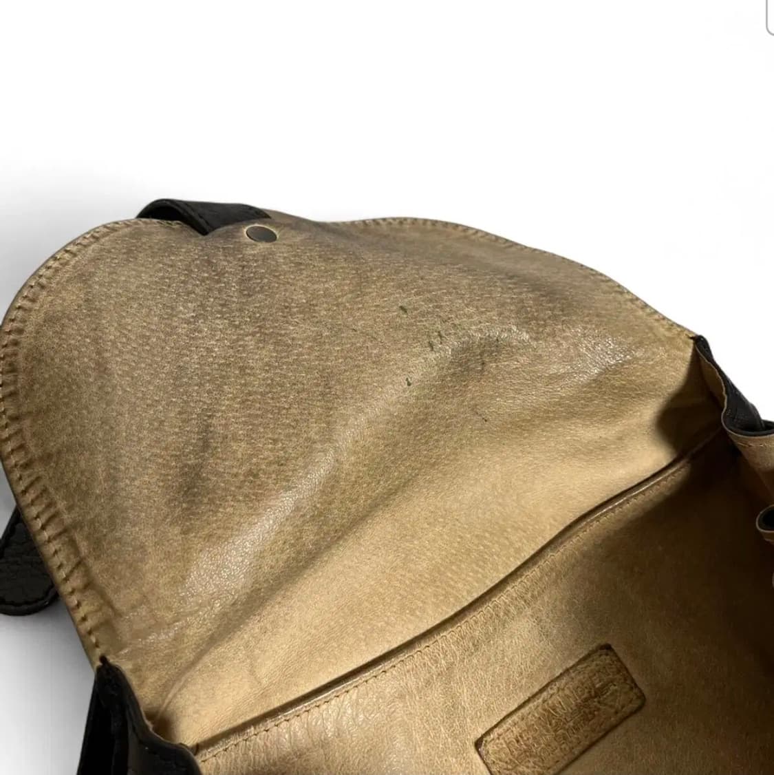 드리스 반노튼 소가죽 숄더백 상품이미지4