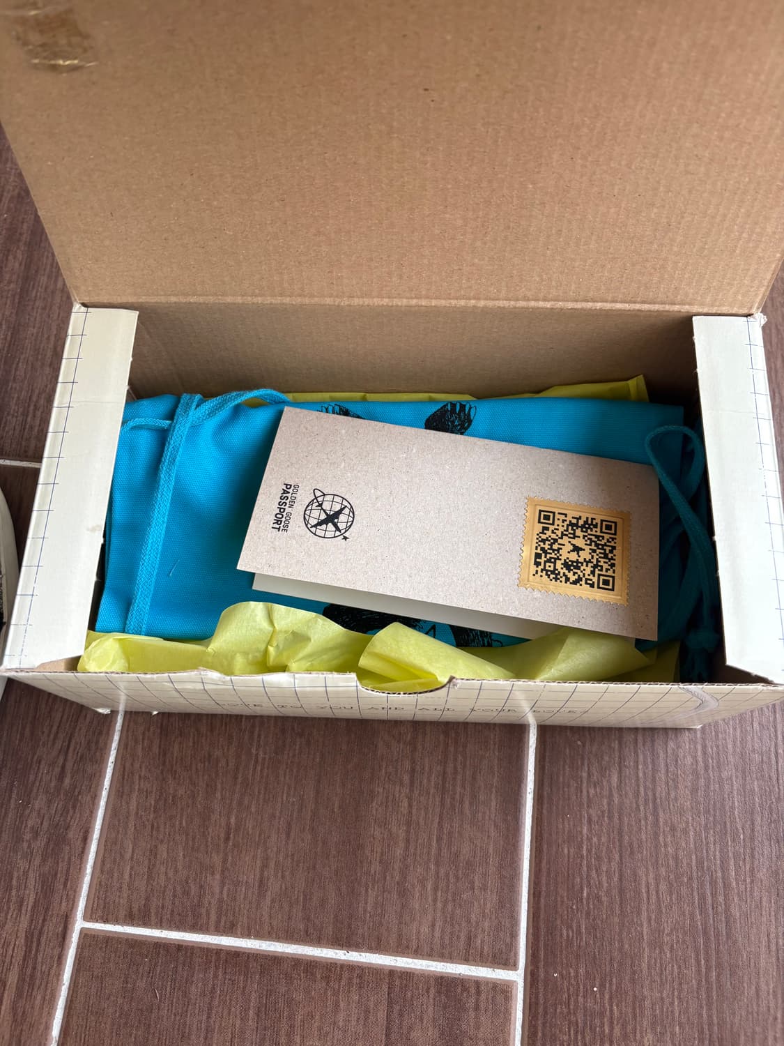 (거의 새상품) 골든구스 키즈 글리터 35 (225-230) 상품이미지7