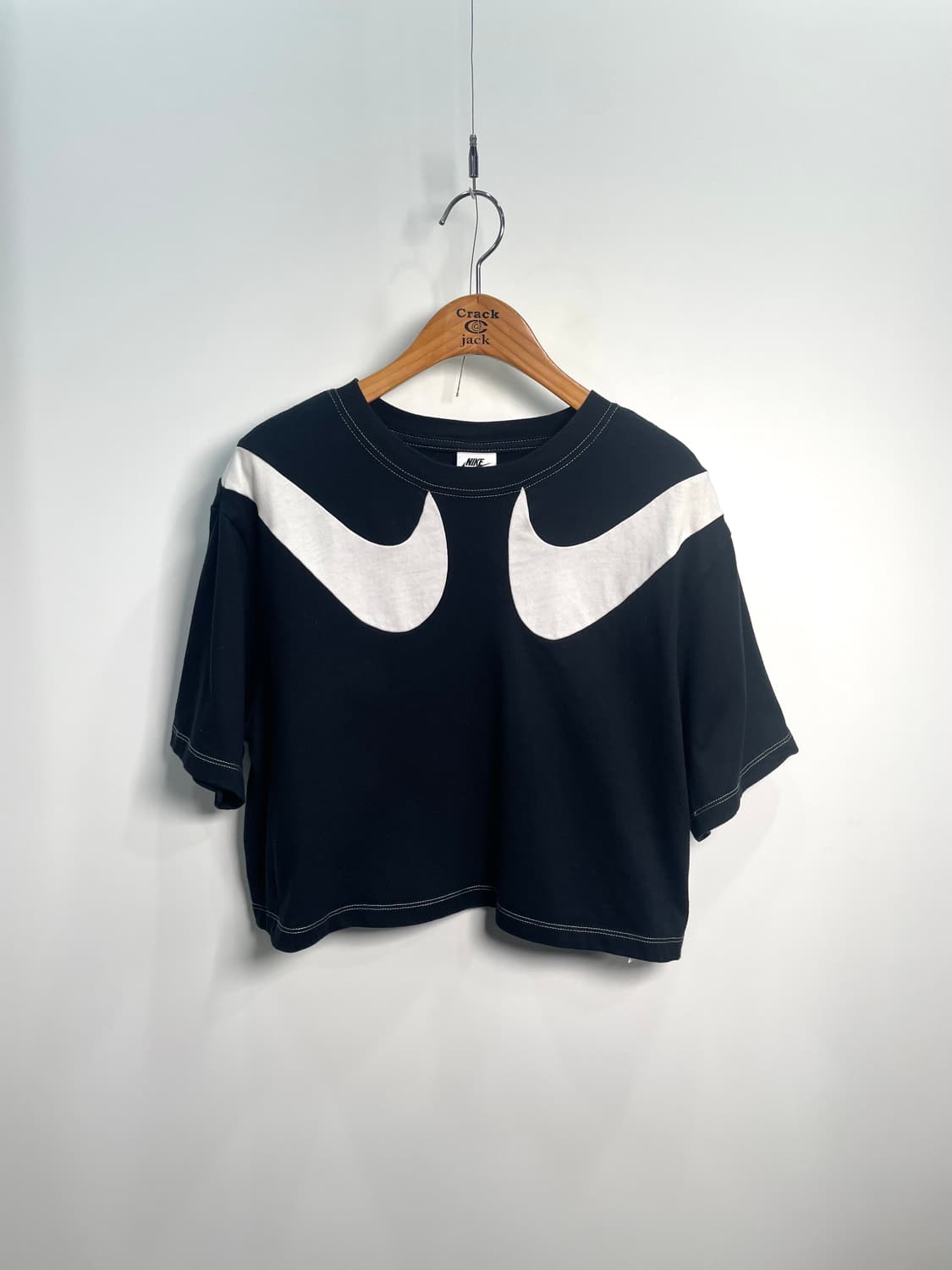 나이키 스우시 크롭 반팔  상품이미지1