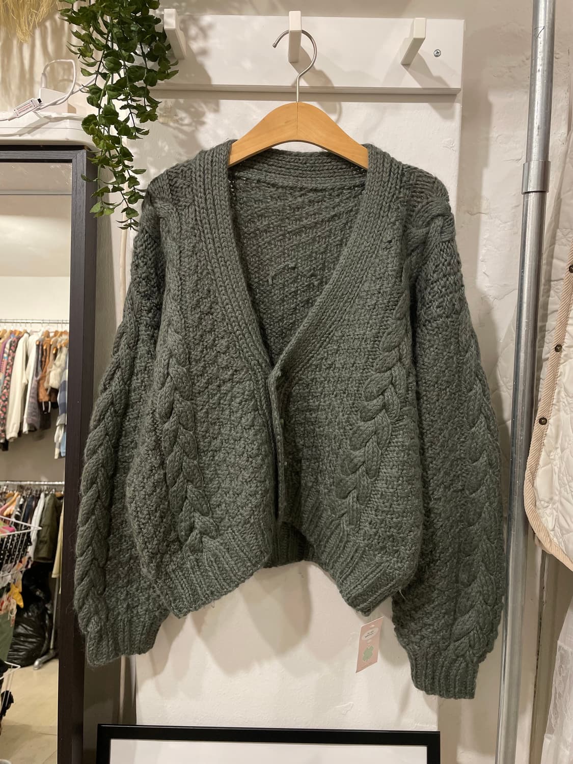 그리너리 도톰 꽈배기 가디건 상품이미지9