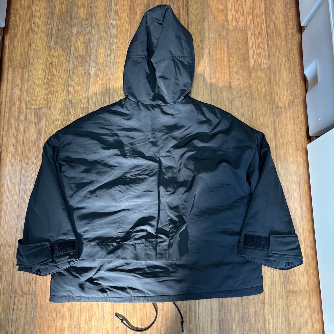 유니클로 화이트마운티니어링 하이브리드 다운 파카 패딩 M 상품이미지2