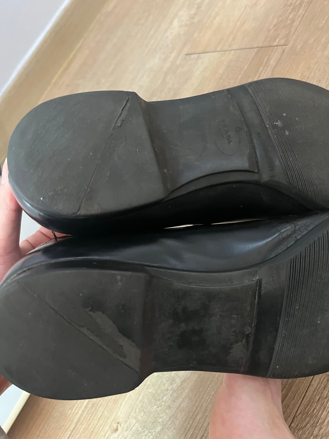 프라다 레더 로퍼 uk8.5 상품이미지6