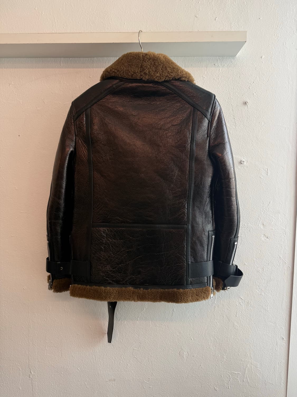 올세인츠 시어링 무스탕 상품이미지3