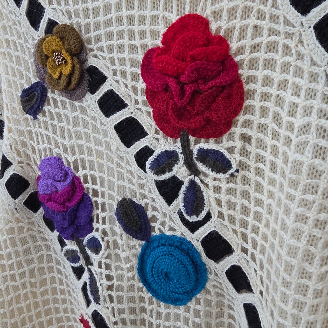 HAND KNIT 아이보리 울100% 플라워 아플리케 망사 니트 상품이미지7