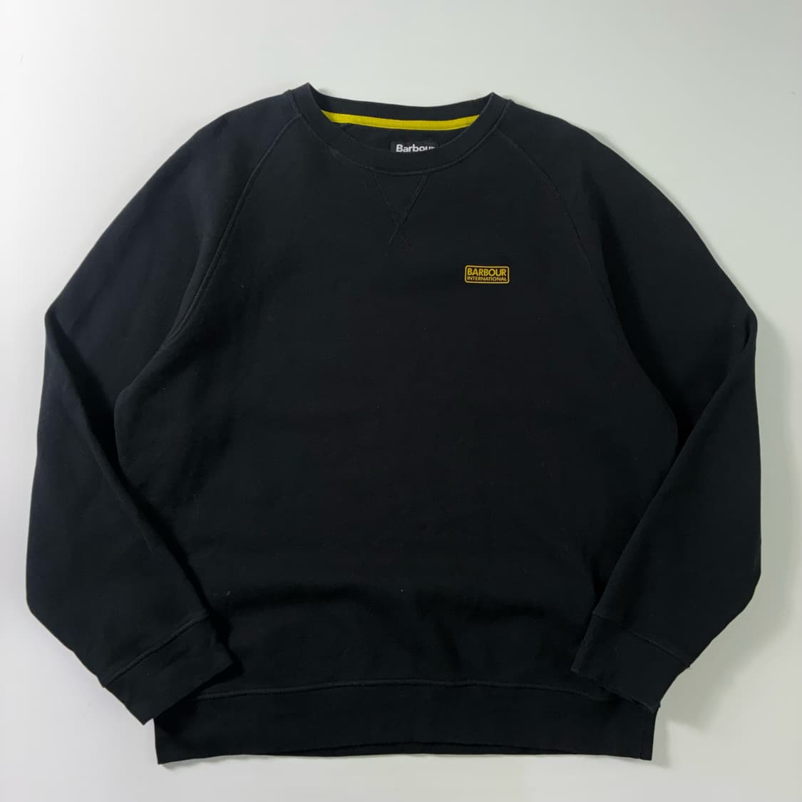 Barbour  바버 인터네셔널 블랙 맨투맨  상품이미지1