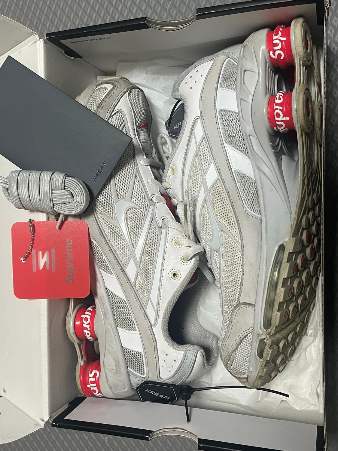 나이키 슈프림 샥스 라이드 화이트 280 상품이미지1