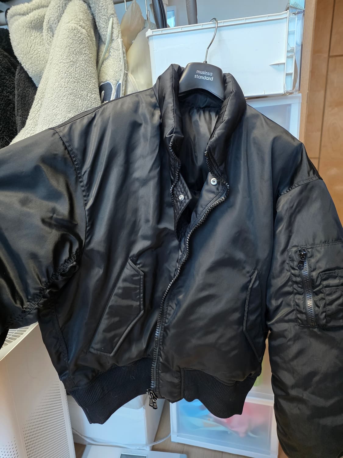 쿠어 스탠드 칼라 넥 다운 푸퍼 L사이즈 상품이미지3