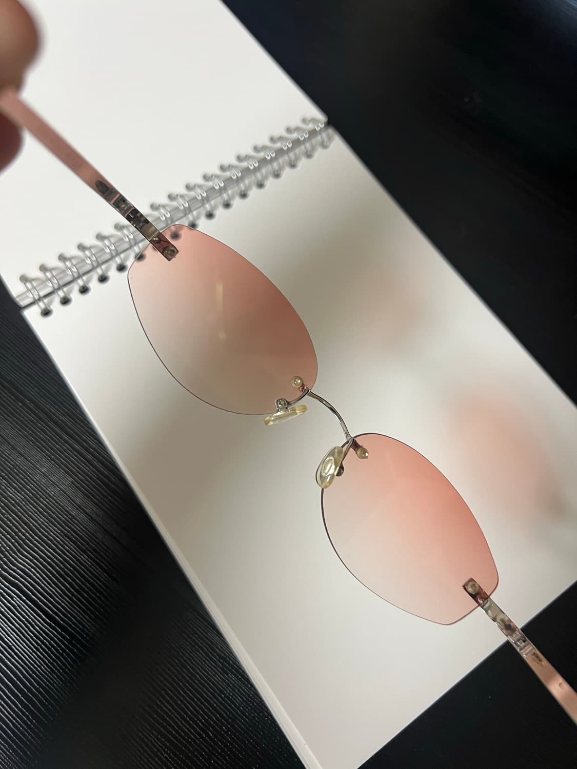 y2k 무테 틴트 안경 큐빅 핑크  상품이미지6