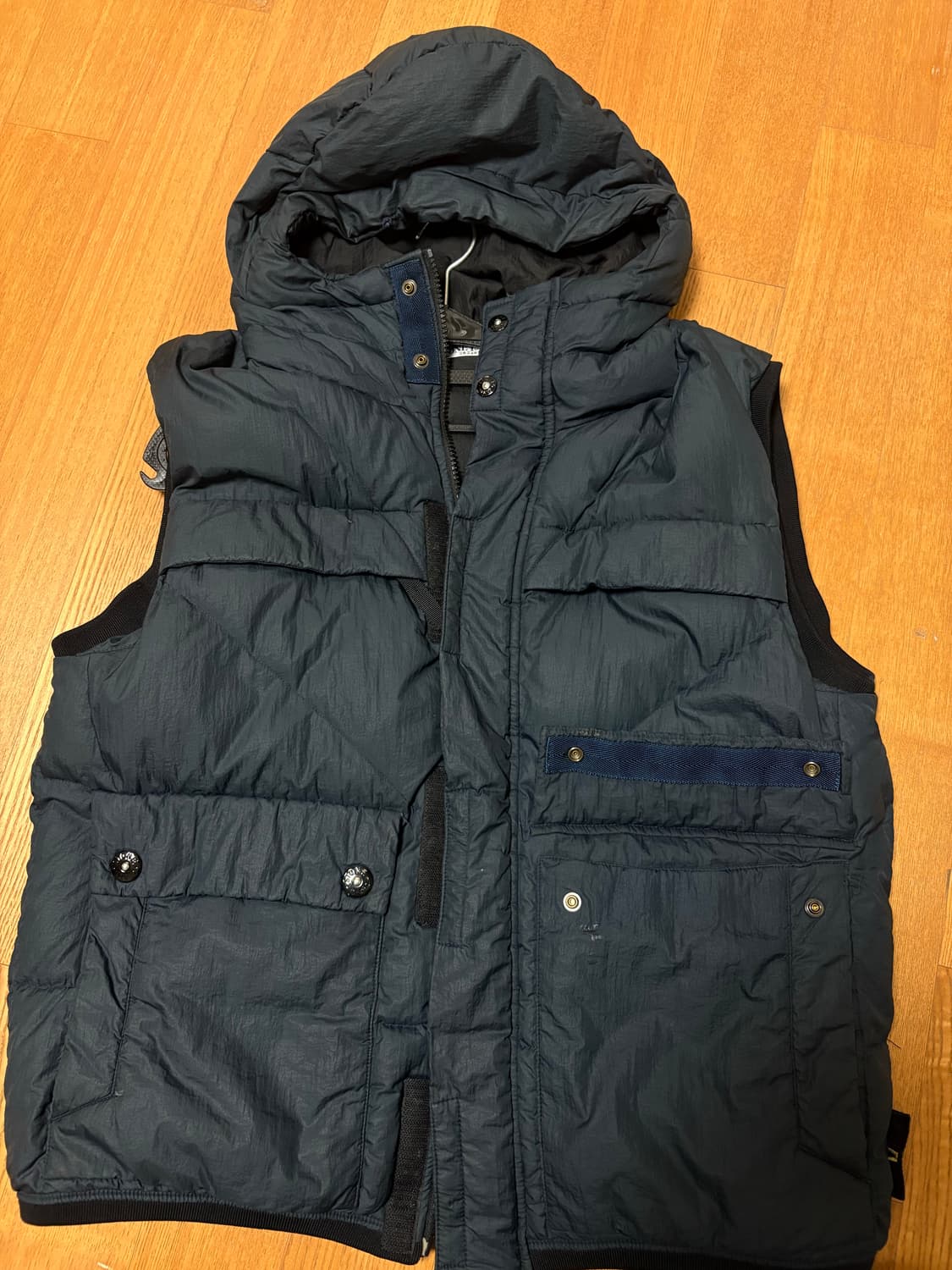 스톤아일랜드 패딩조끼 상품이미지1