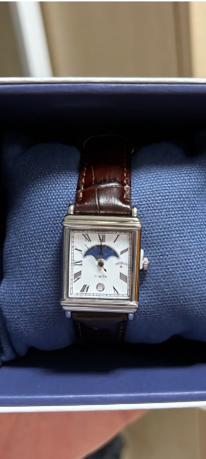 
(새상품)타이맥스 x 노아 문페이즈
브라운 가죽 시계
 상품이미지4