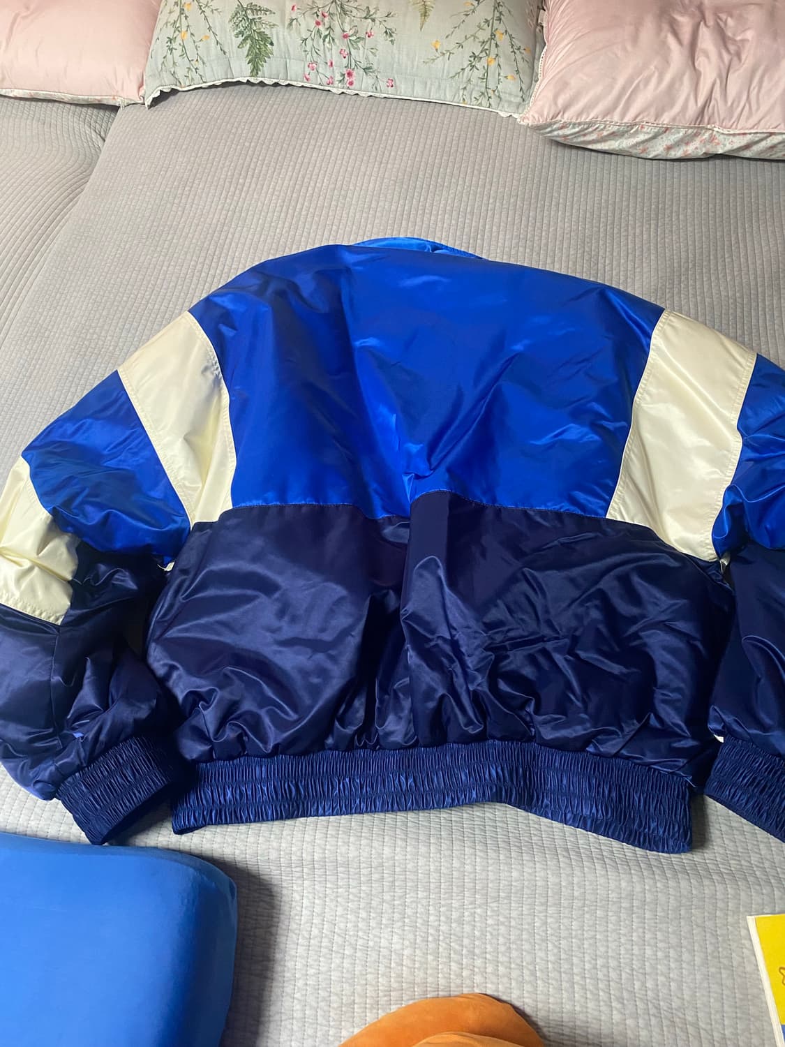 발렌시아가 스포티 B 트랙 자켓 블루 상품이미지4