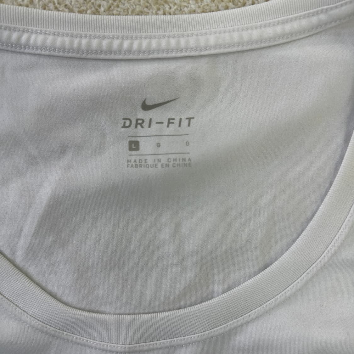 L 나이키 드라이핏 여성 티셔츠0320D 상품이미지3