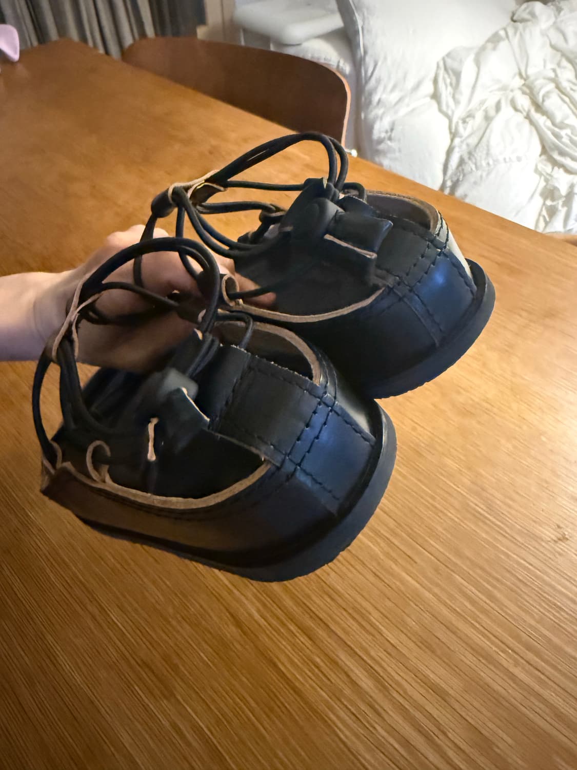 르메르 샌들 37사이즈입니다. 상품이미지4