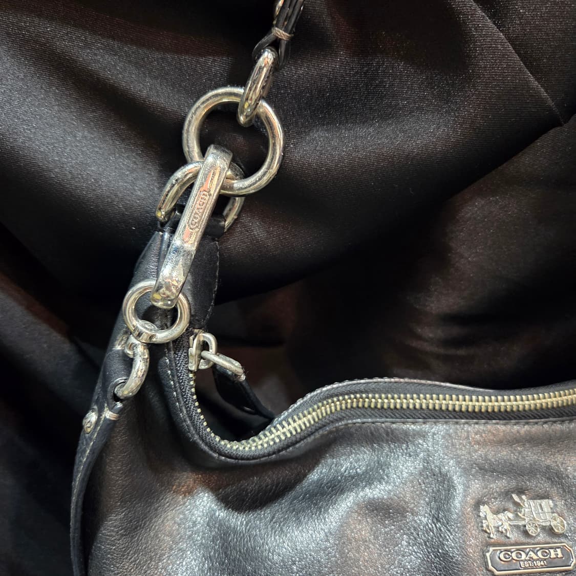 코치 블랙 레더 호보백 숄더백 상품이미지5