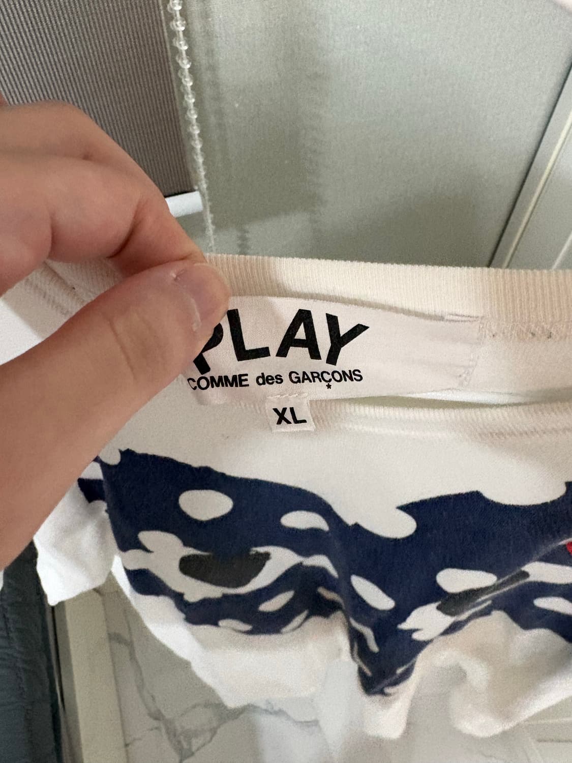 [XL] 꼼데가르송 네이비 도트 반팔티 상품이미지2