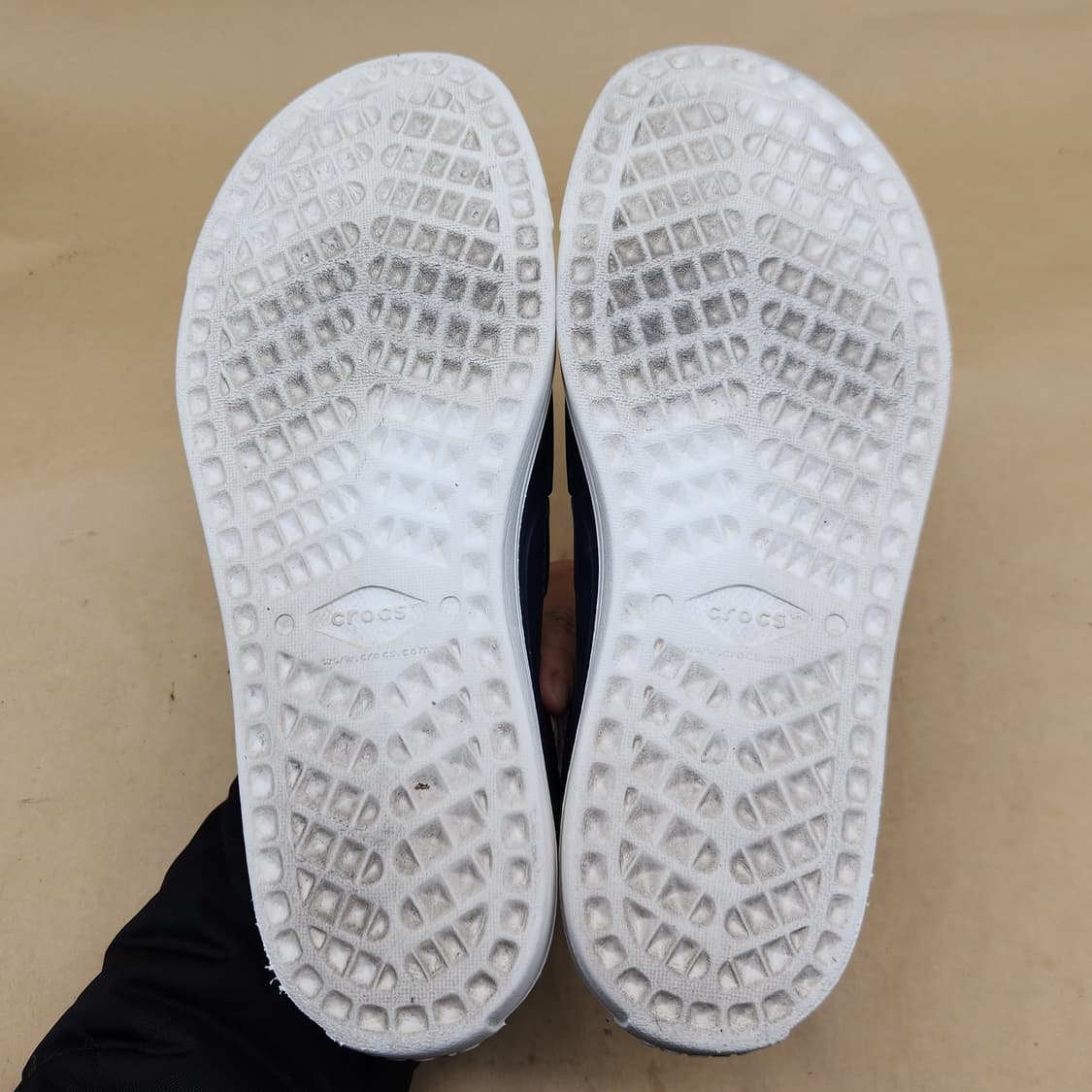 크록스 시티레인 남성슬립온 260 상품이미지3