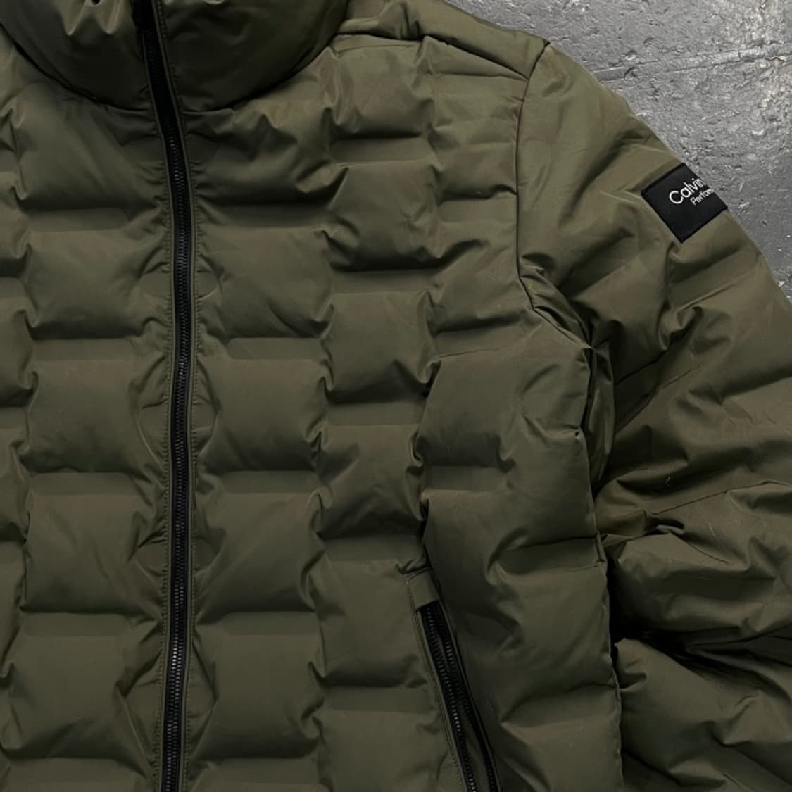 100 캘빈클라인 핫멜팅 덕다운 경량패딩 상품이미지2