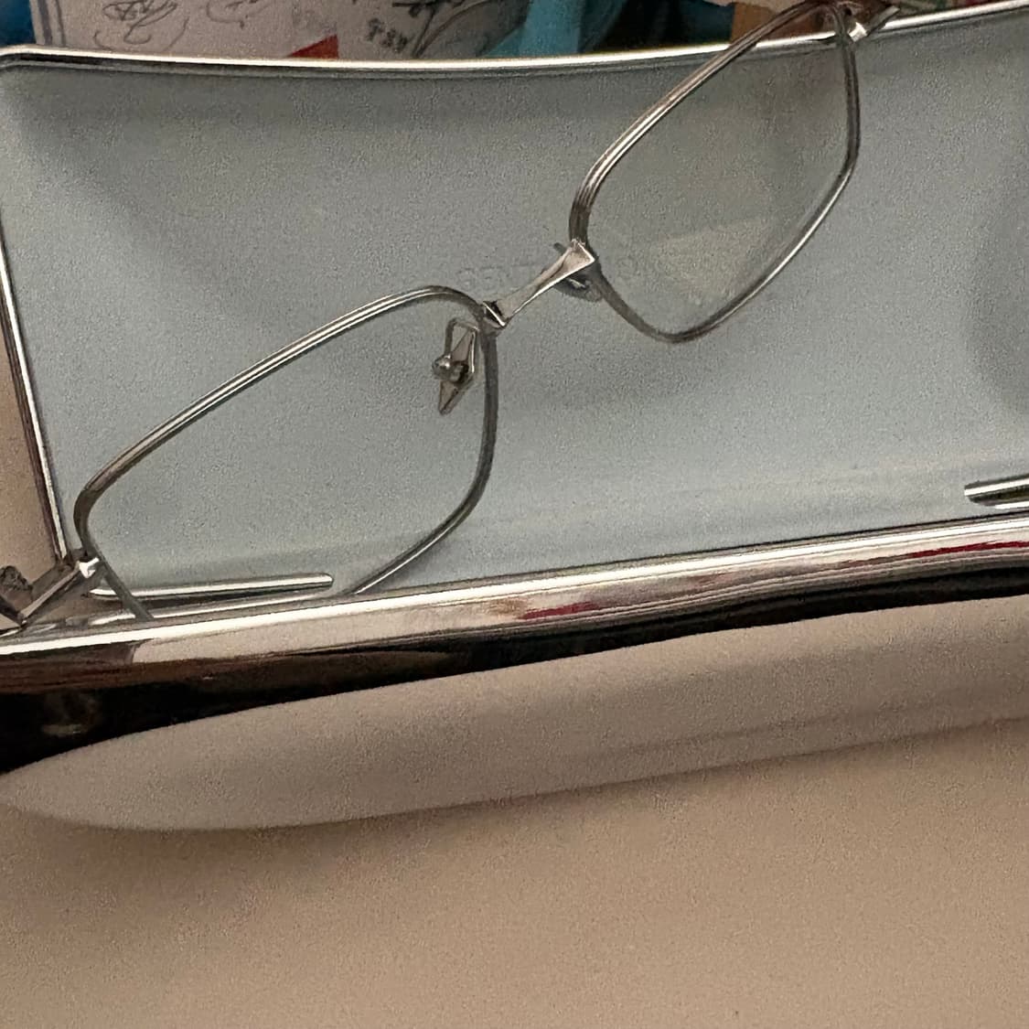 젠틀몬스터 아토믹  상품이미지2