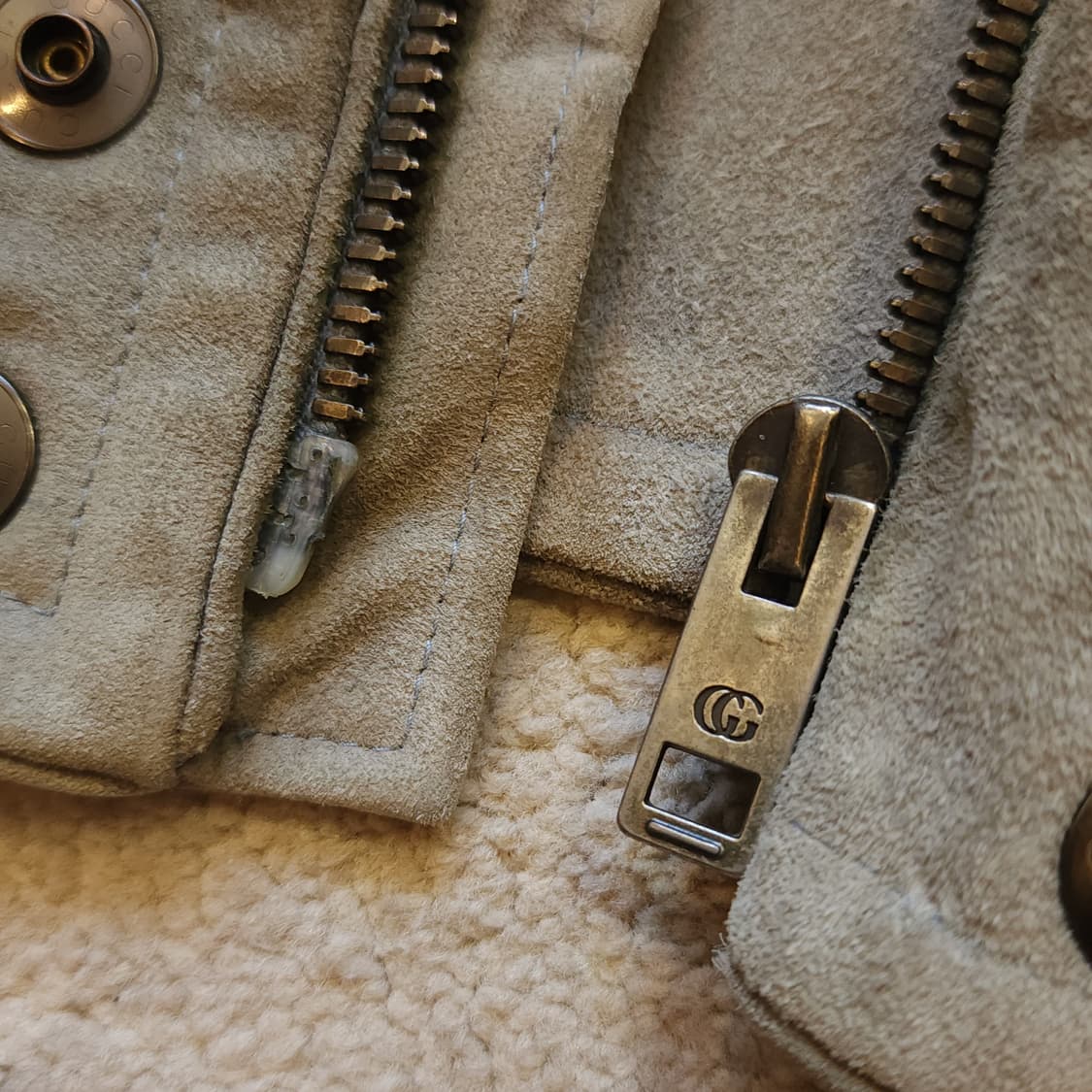 구찌 톰포드 카우하이드 스웨이드 바이커 레더 자켓 56 상품이미지6