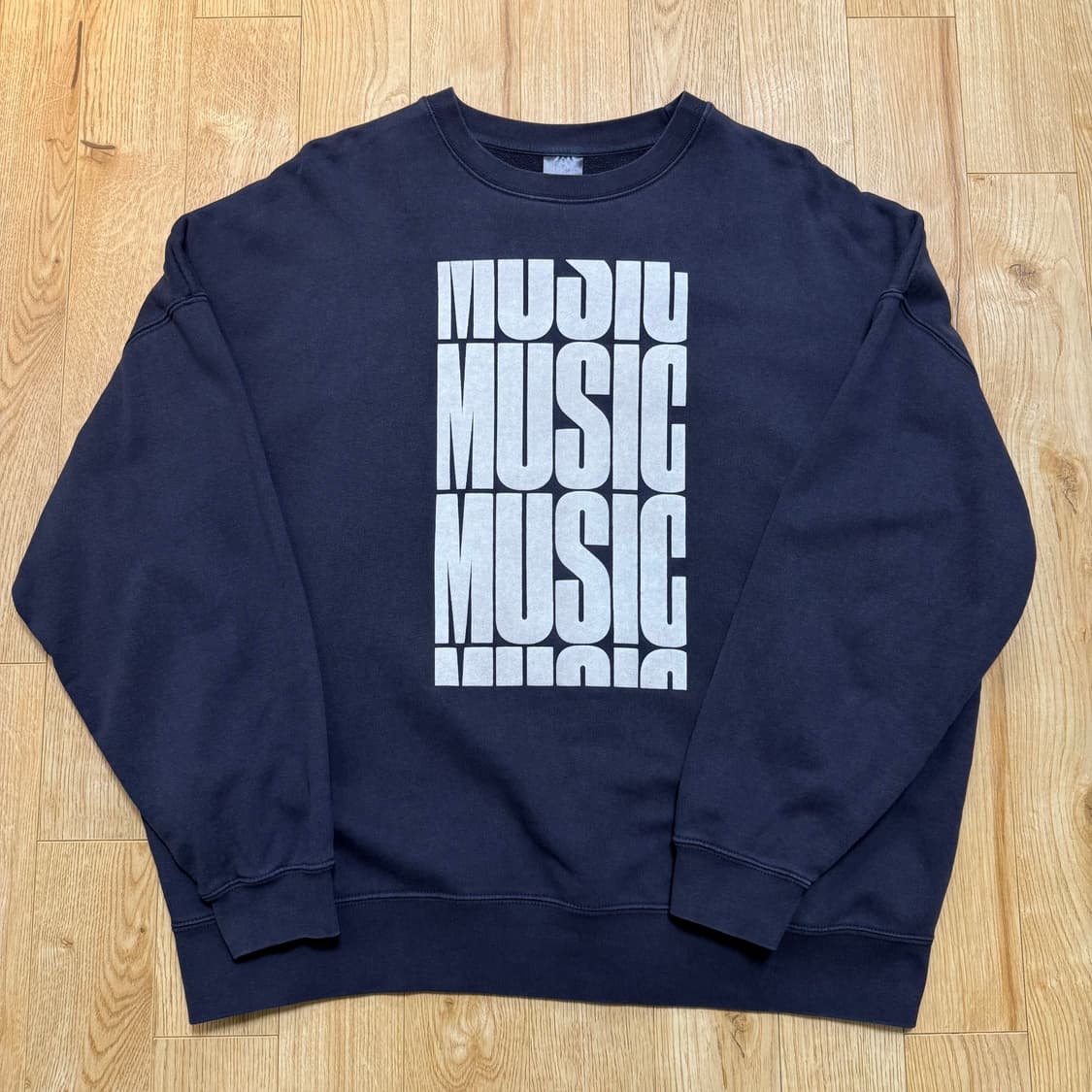 이즈네스 뮤직 isness music DELAY 스웻 셔츠 네이비 F 상품이미지2