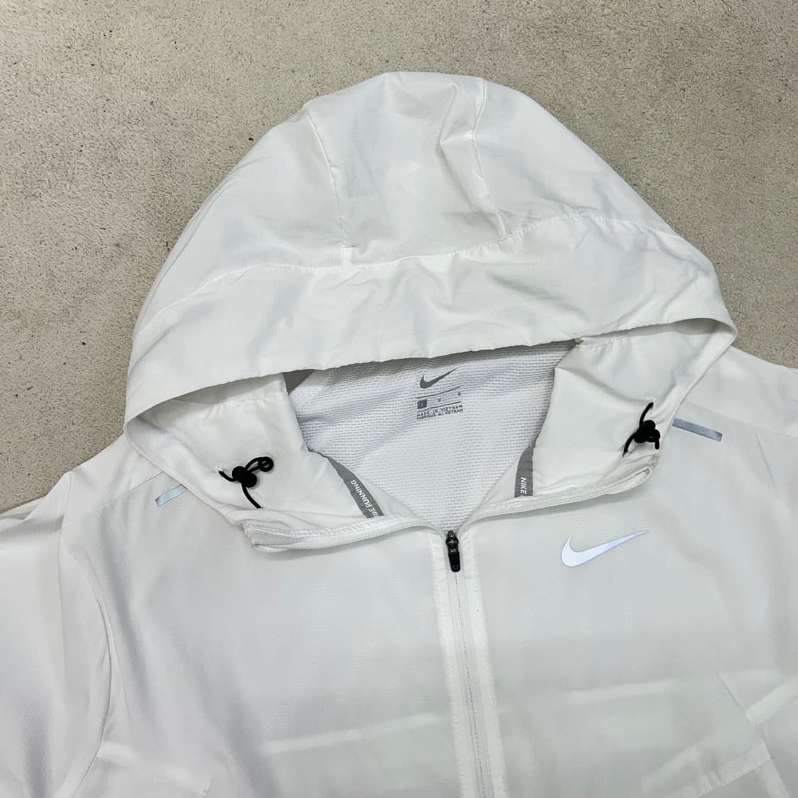 나이키 바람막이 상품이미지2