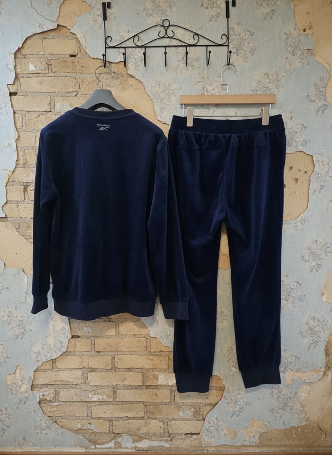 리복 여성 벨벳 트레이닝복 세트 네이비 XL 상품이미지2