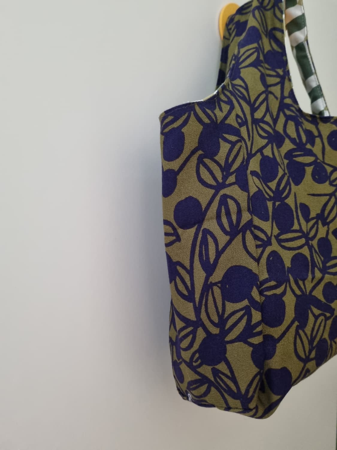 핀란디아 블루베리 토트백 상품이미지4