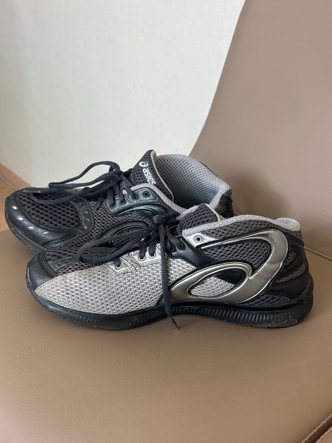 아식스 키코 젤 소켓 다크 그레이 275 상품이미지1