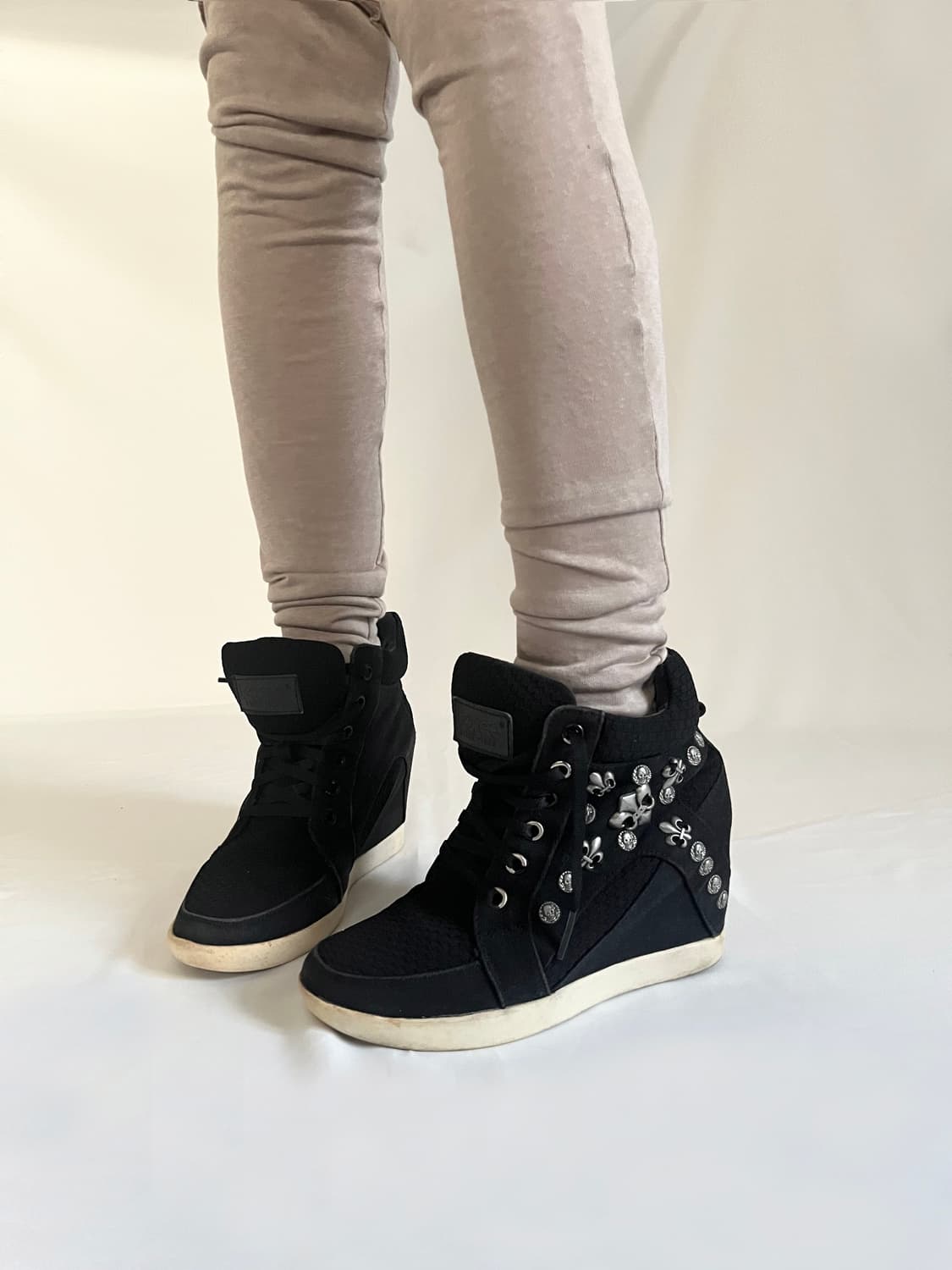 Gothic ⚜️ Stud Wedge High Top 상품이미지6