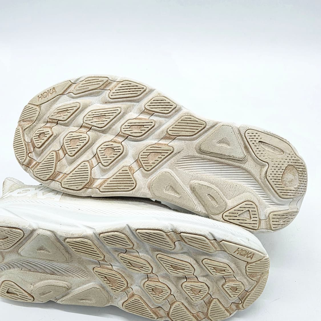  호카 클리프톤 9 화이트 (260 D)  상품이미지3