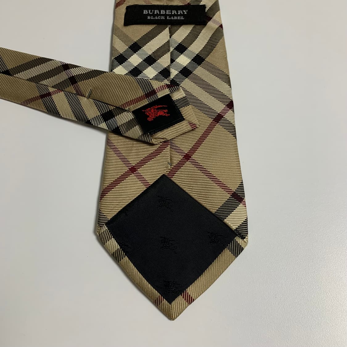 버버리(BURBERRY) 노바체크 넥타이 명품 100실크 A등급 9cm 상품이미지7