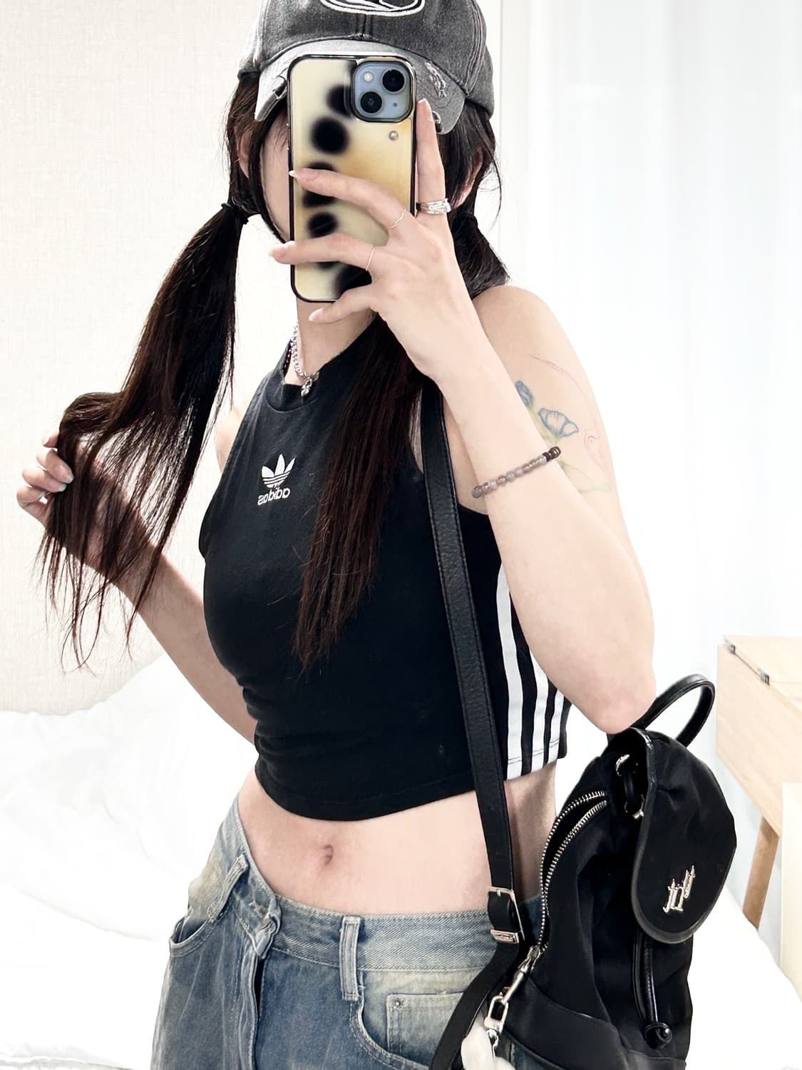 아디다스 센터로고 삼선 크롭 탱크탑 상품이미지3