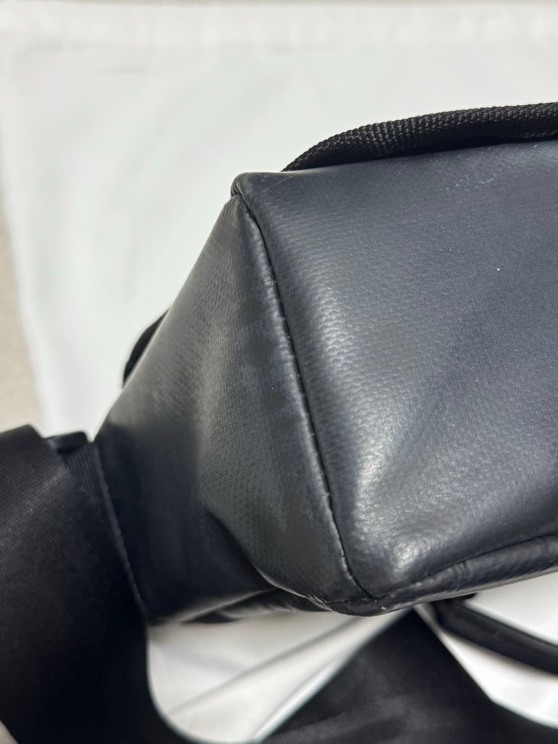 아더에러 애드모아 크로스백 상품이미지6