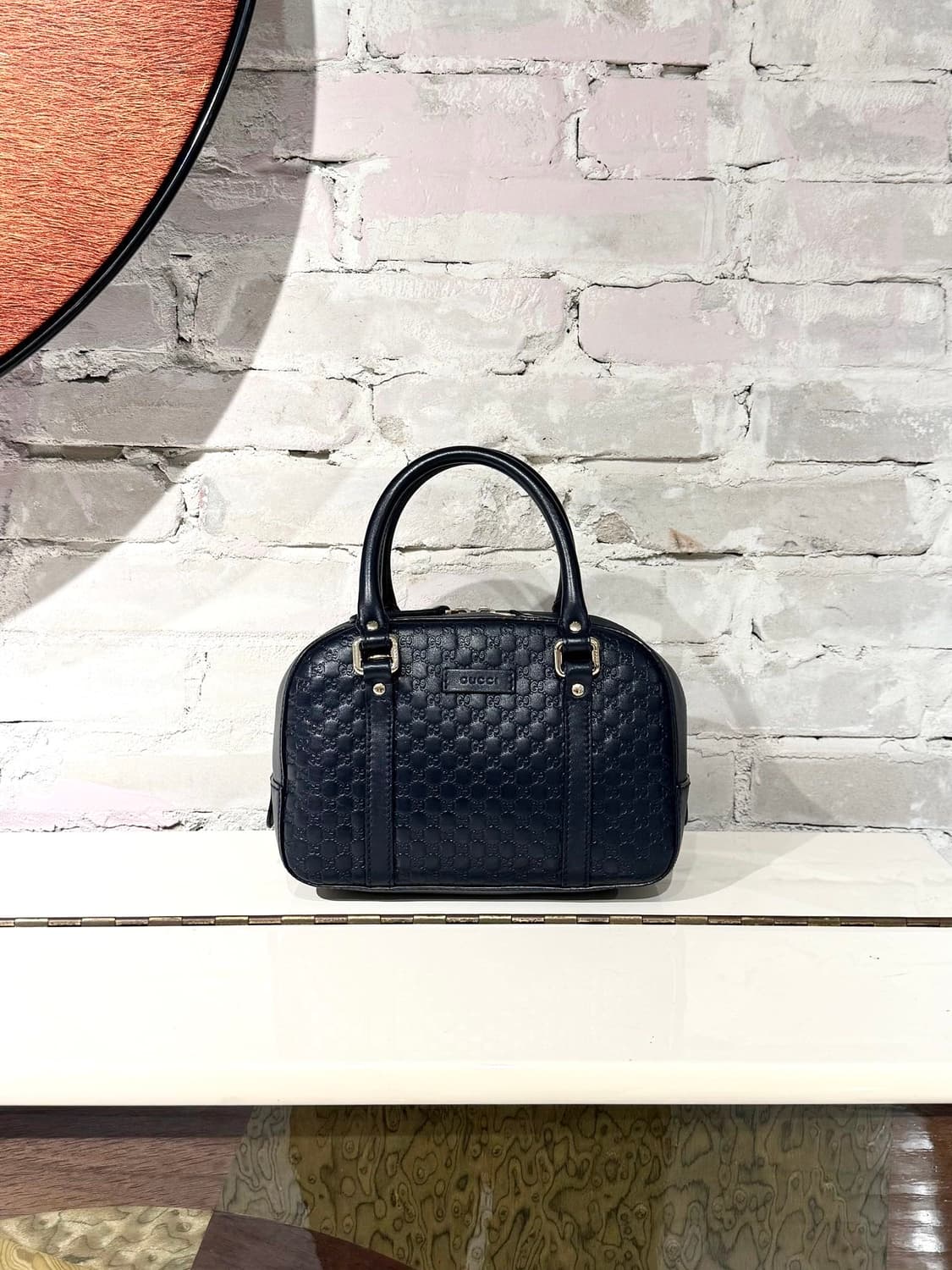 구찌 네이비 마이크로시마 스몰 토트백 상품이미지1