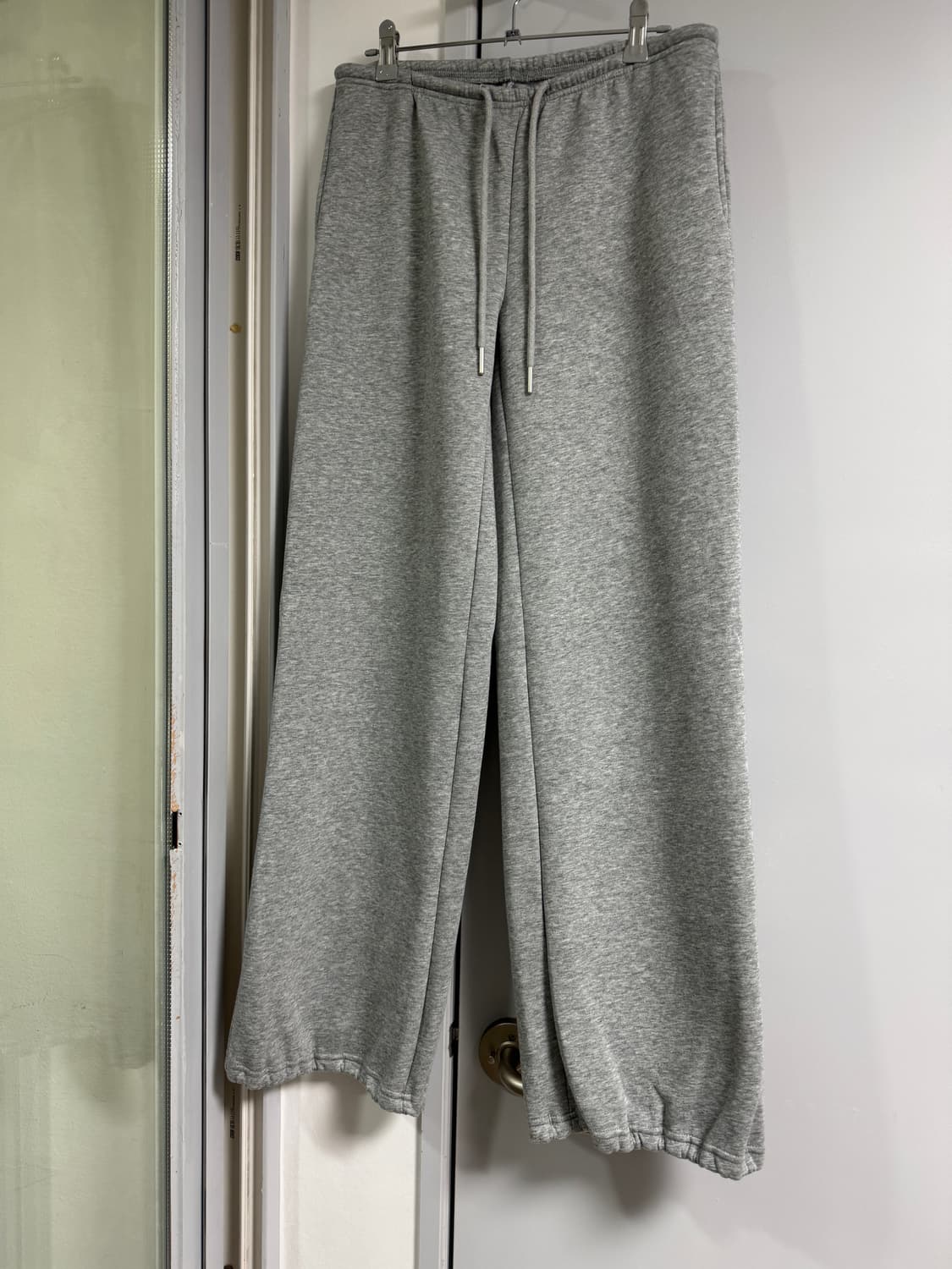 이사야클로딩 트레이닝팬츠  상품이미지1