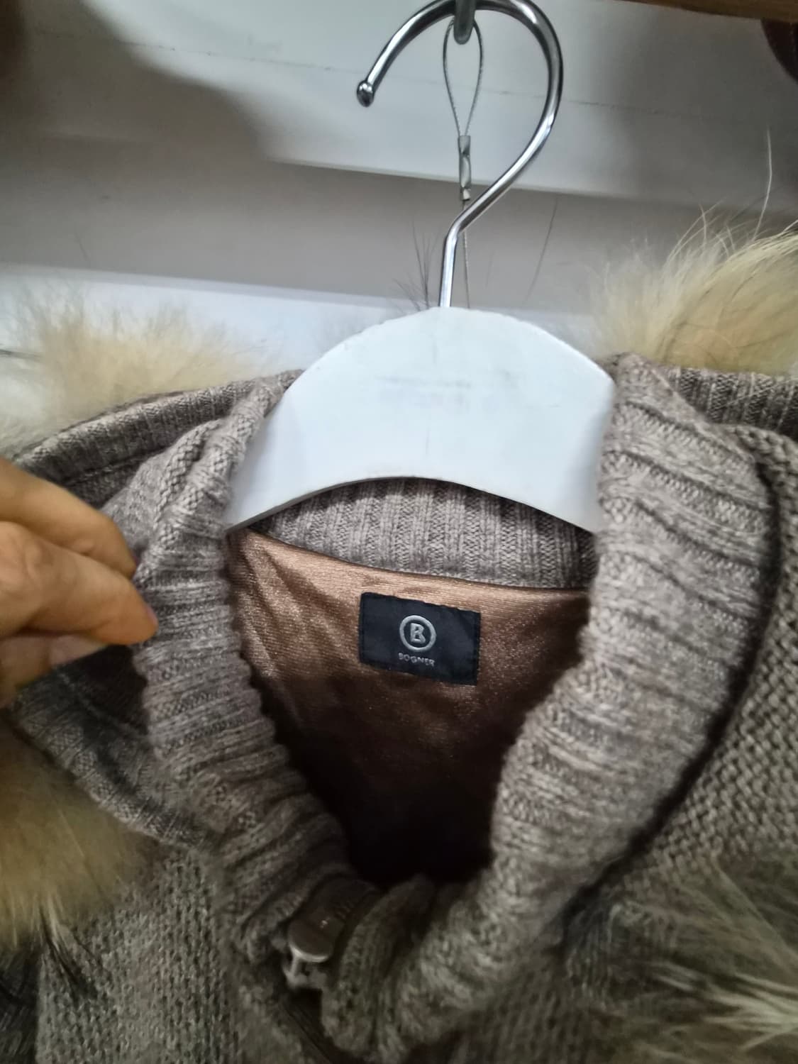 보그너 캐시미어 방풍 후드집업 니트. 후드퍼탈부착가능 상품이미지2