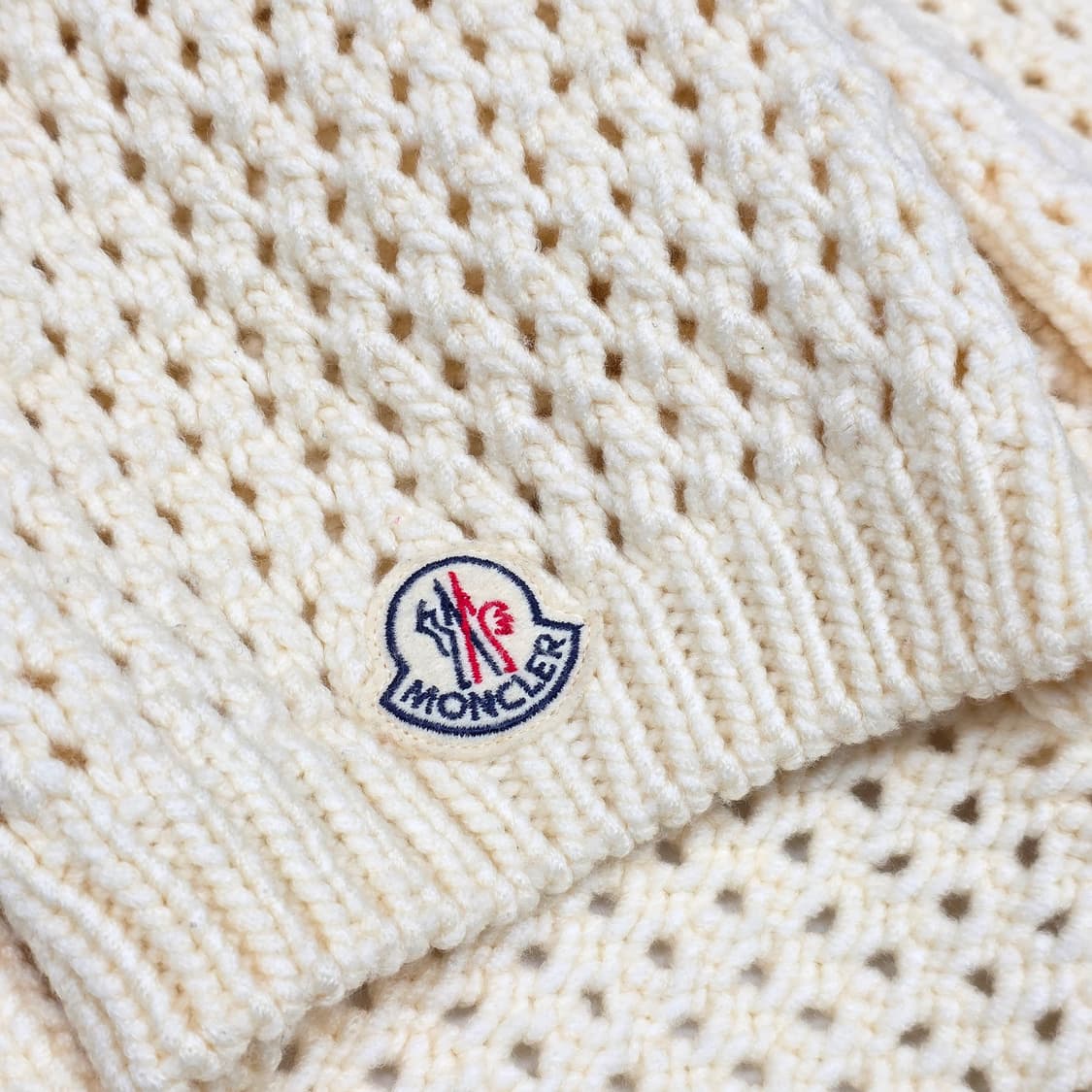 몽클레어 와펜 케이블 머플러 상품이미지3