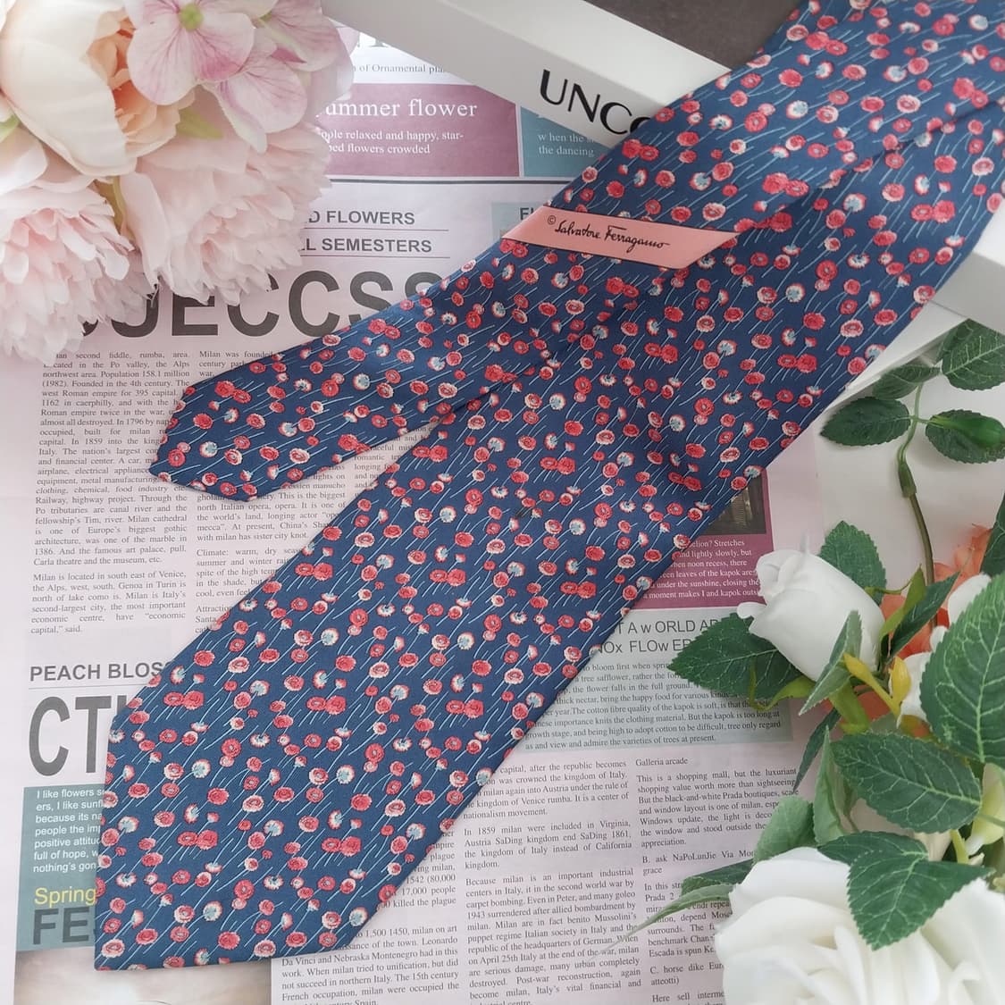 살바토레 페라가모 실크 플라워 넥타이 9.5cm A등급 K1051
 상품이미지3