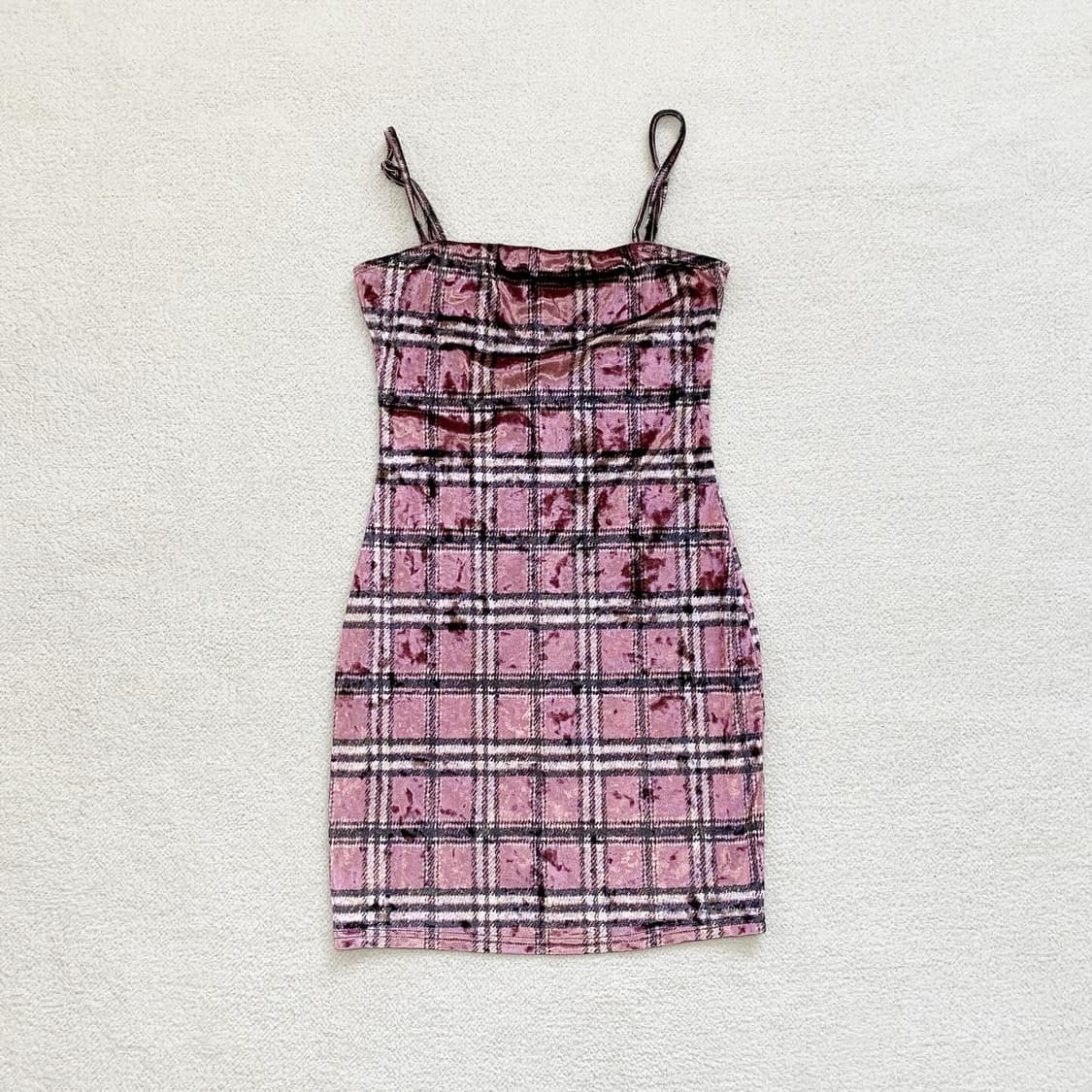 캐캐체 아무깔 펑크 y2k 벨벳 원피스 상품이미지1