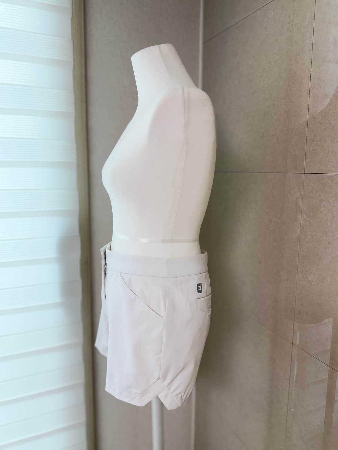 풋조이 FJ 화이트 팬츠 64사이즈 상품이미지2