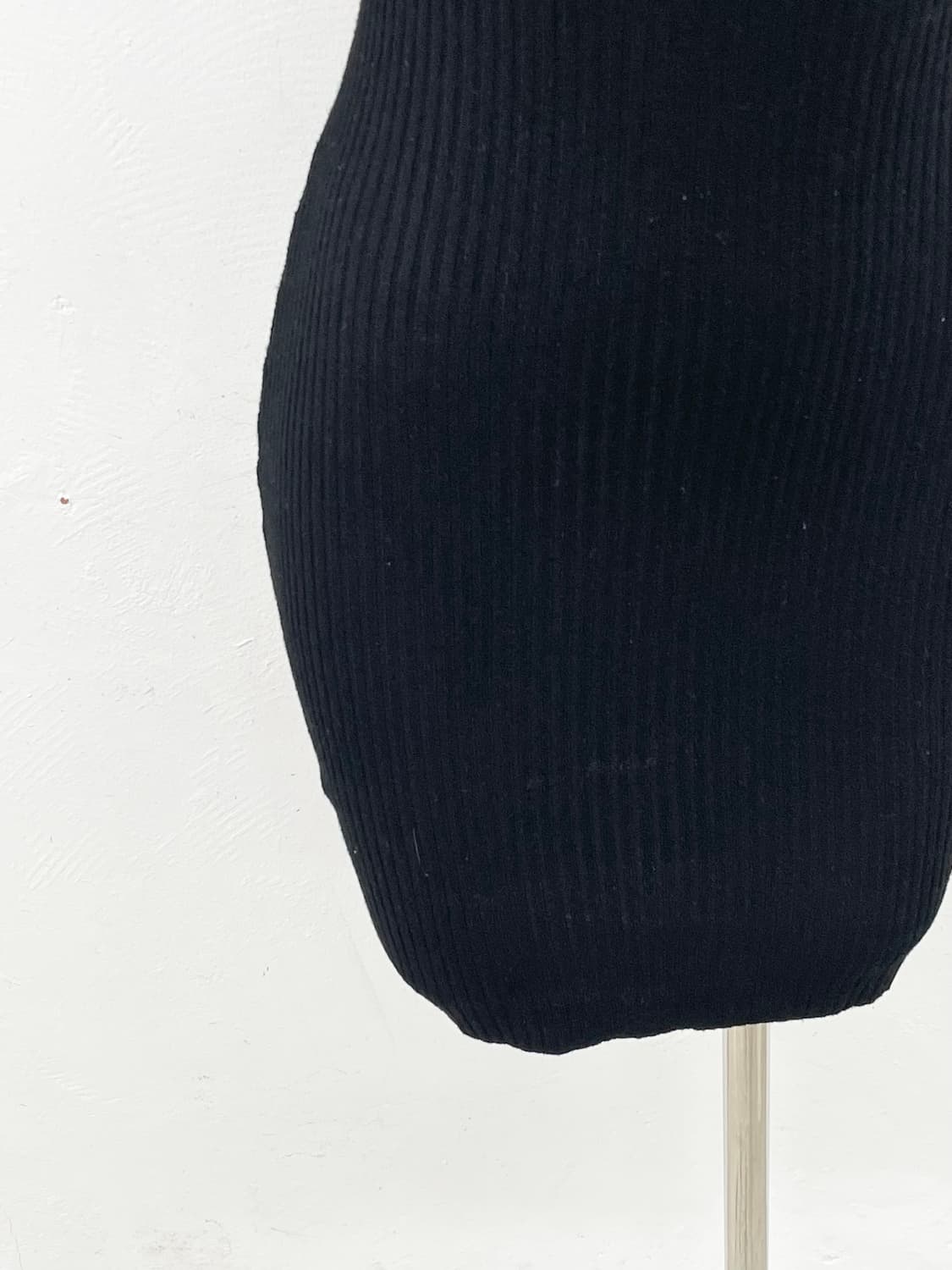 블랙 골지 버튼 원피스 상품이미지3