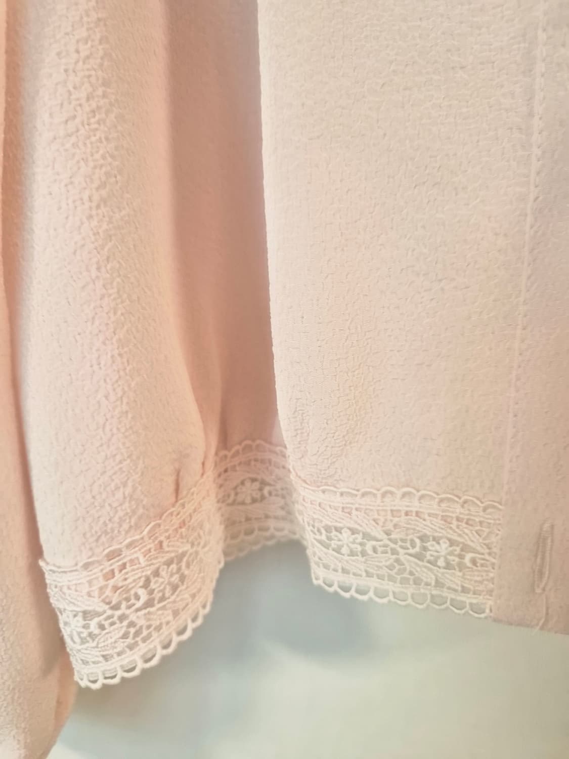 (Made in Japan) 레이스 디테일 핑크 블라우스 (9BR/55~ 상품이미지7